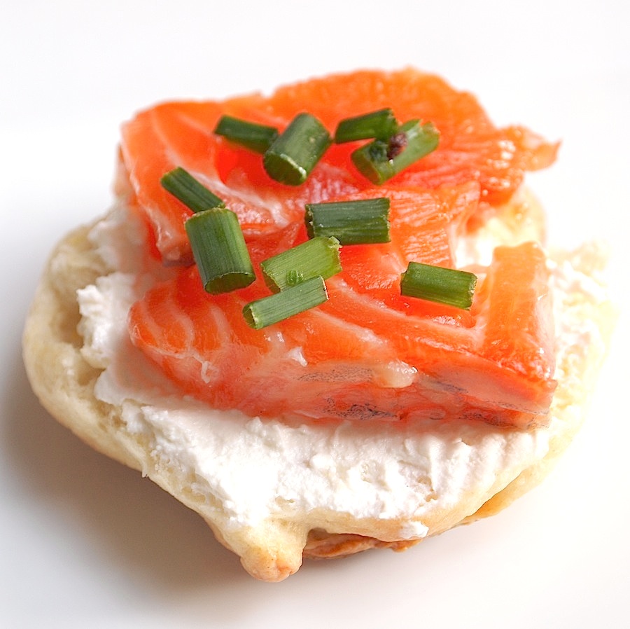 Bagel-Lox-on-White-Plate1.jpg